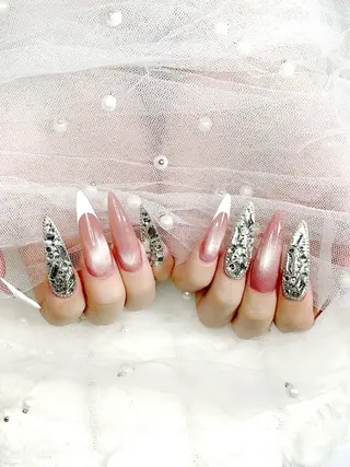 ネイル CIELIA 大人ガーリーのネイルデザイン