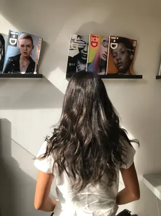 ロング カラー 木川 愛子のヘアスタイル
