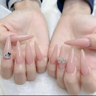 ネイル 🎀kira 長さだし💗モチ最高のネイルデザイン