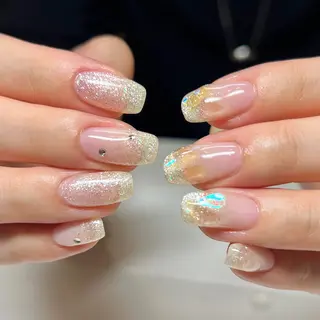 ネイル REHTOF |朝7時Open☀️のネイルデザイン