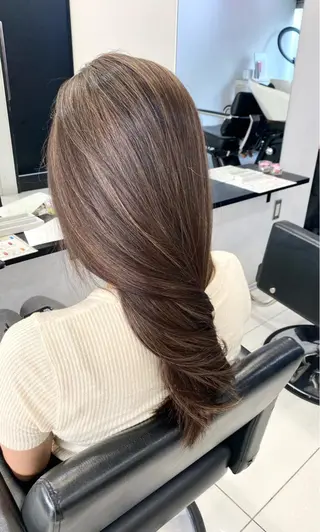 ロング カラー レイヤーカット 赤み消し　店長/大和のヘアスタイル