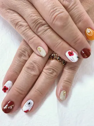 ネイル レイレア ネイルルームのネイルデザイン