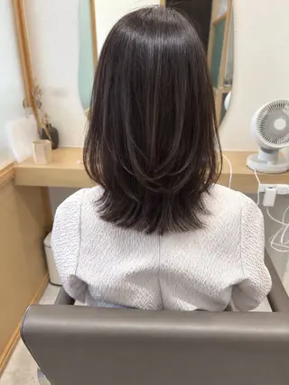 ミディアム カラー 久木原 ゆりのヘアスタイル