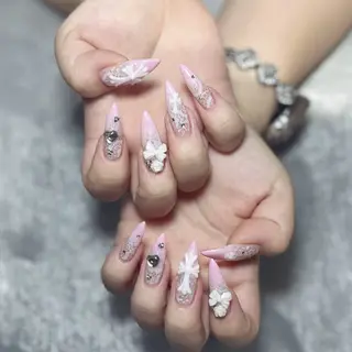 ネイル CRESMILA SORAのネイルデザイン