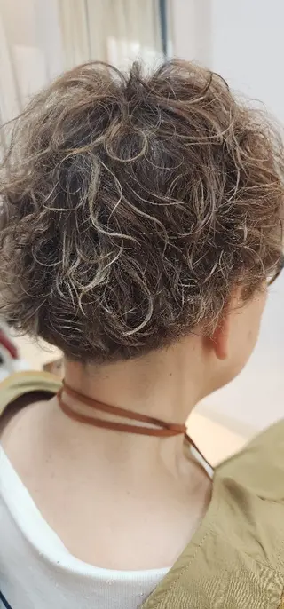ショート カラー パーマ hairmake Juinのヘアスタイル