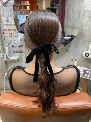 セミロング ヘアアレンジ 東 史夏のヘアスタイル