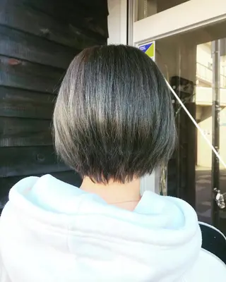 ショート カラー 高橋 弘一のヘアスタイル