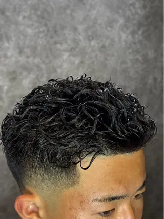 パーマ RISE 長谷川太尊のヘアスタイル