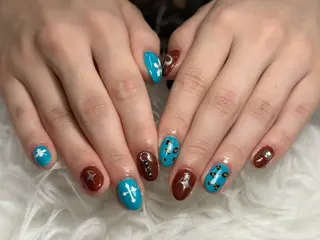 ネイル AURA NAIL 上前津のネイルデザイン