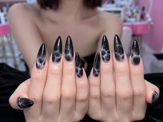 ネイル Mika Nails 心斎橋のネイルデザイン