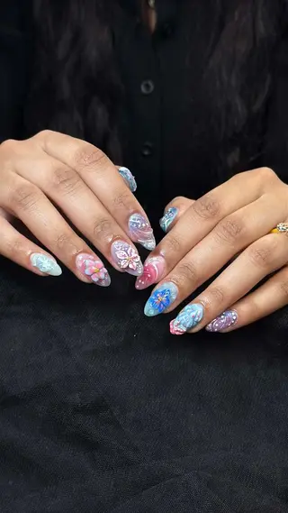 ネイル Iconic Nailのネイルデザイン