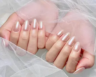 ネイル 🦋 Queenieのネイルデザイン