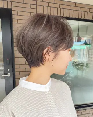ショート カラー パーマ 山下永次 / 大人ショートのヘアスタイル