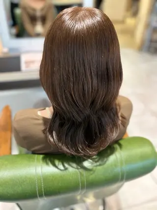 ミディアム 峯崎響乃 ツヤ髪透明感カラーのヘアスタイル