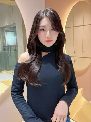 ロング 大宮縮毛矯正🩵 レイヤー 佐藤和のヘアスタイル
