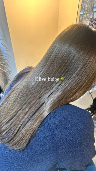 ロング Kazuha /透明感カラーのヘアスタイル