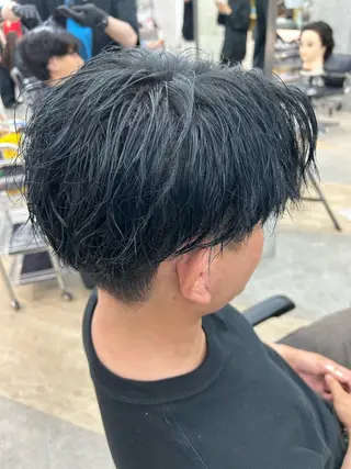 カラー 中谷海里/フェザー パーマ/スパイキーのヘアスタイル