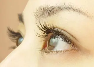 マツエク・マツパ y＊ eyelash 個人自宅サロンのマツエク・マツパデザイン