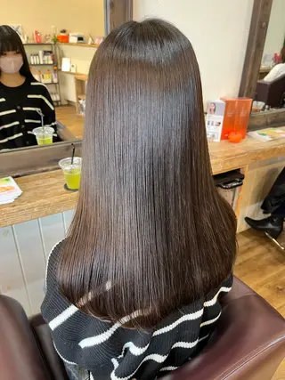セミロング 暖色*ベージュ *くらたあやかのヘアスタイル