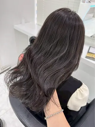 ロング カラー ブリーチあり·なし ツヤカラー/mai‎のヘアスタイル