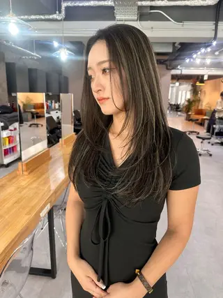 セミロング カラー 中山 天地のヘアスタイル