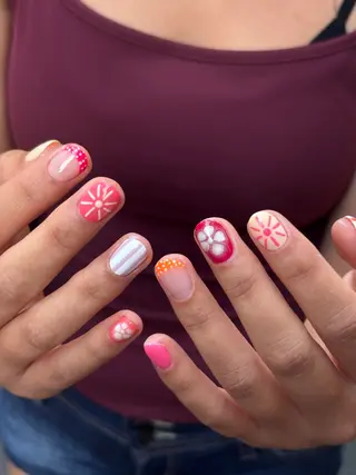 ショート One ♡ YUKINEのネイルデザイン