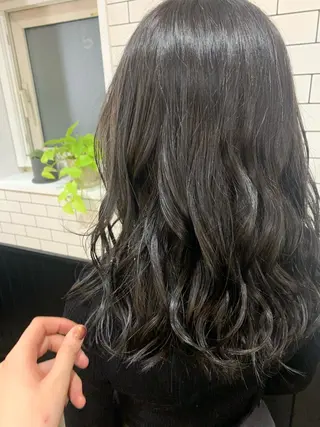 セミロング カラー cana 札幌レイヤースタイルのヘアスタイル