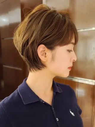 ショート 中高下 由真のヘアスタイル