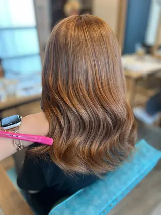 ミディアム カラー Liere Muuのヘアスタイル