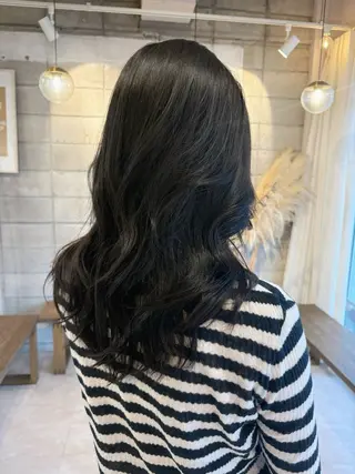 セミロング 中村 潮音のヘアスタイル