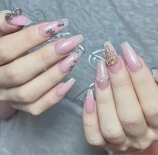 ネイル Lyna 池袋のネイルデザイン