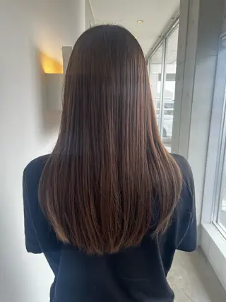 セミロング おせ ちさとのヘアスタイル