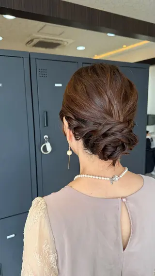 ヘアアレンジ ヘアセット/ブリーチ カラー🩰SEINAのヘアスタイル