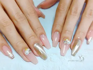 ネイル YUMI NAGAI のネイルデザイン