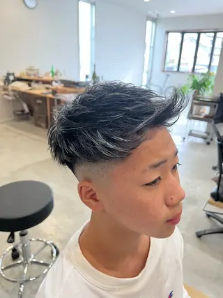 カラー メンズ 土田 紘太のヘアスタイル