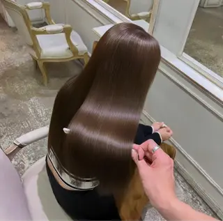ロング 美髪矯正 透明感 カラー⭐️ユウキのヘアスタイル