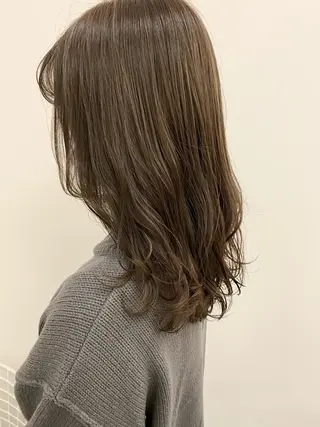 セミロング カラー Okamura Chisatoのヘアスタイル