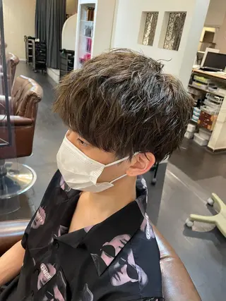 ショート カラー パーマ 西宮ハイトーンカラー ひらり💜のヘアスタイル