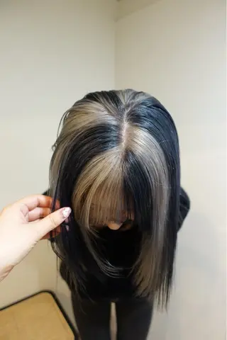 セミロング カラー ヘアアレンジ mitsuki ブリーチモデルのヘアスタイル