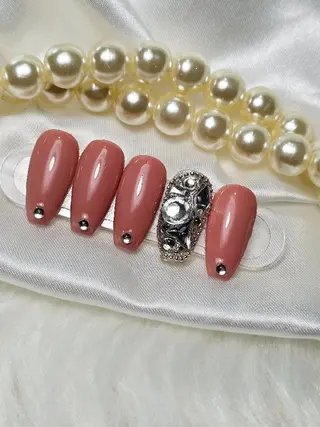 ネイル Ra: Nail   라: 네일のネイルデザイン