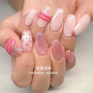 ネイル R inのネイルデザイン