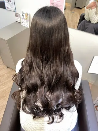 ロング パーマ 吉留愛加/ 似合わせカットのヘアスタイル