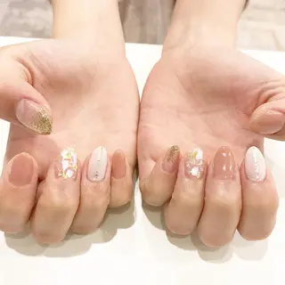 ネイル 板垣 綾乃のネイルデザイン