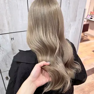 カラー レイヤー🌟 ブリーチ/紅芭✨のヘアスタイル