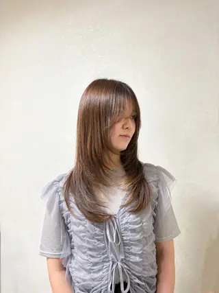 ロング 浦﨑 笑美里のヘアスタイル
