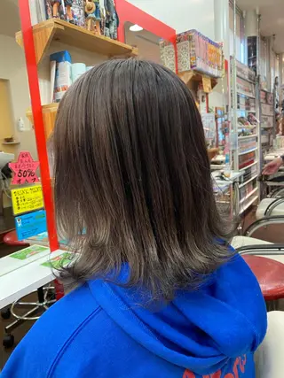 ミディアム ゆぴ☾/推しカラー /ハイトーンのヘアスタイル