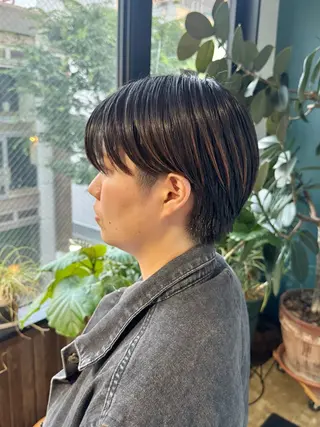 ショート BEHIND THE CURTAIN りこのヘアスタイル