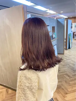 セミロング カラー パーマ ヘアアレンジ ハル🌸柔色/ ブリーチなし/艶髪のヘアスタイル