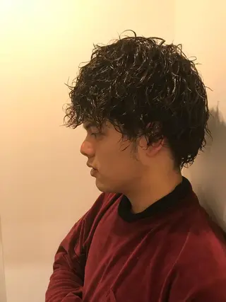 ショート パーマ メンズ デザインカラー🌈 高木リョウのヘアスタイル
