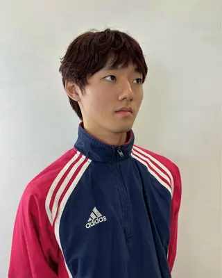 ショート カラー メンズ 栗崎 菜弥のヘアスタイル
